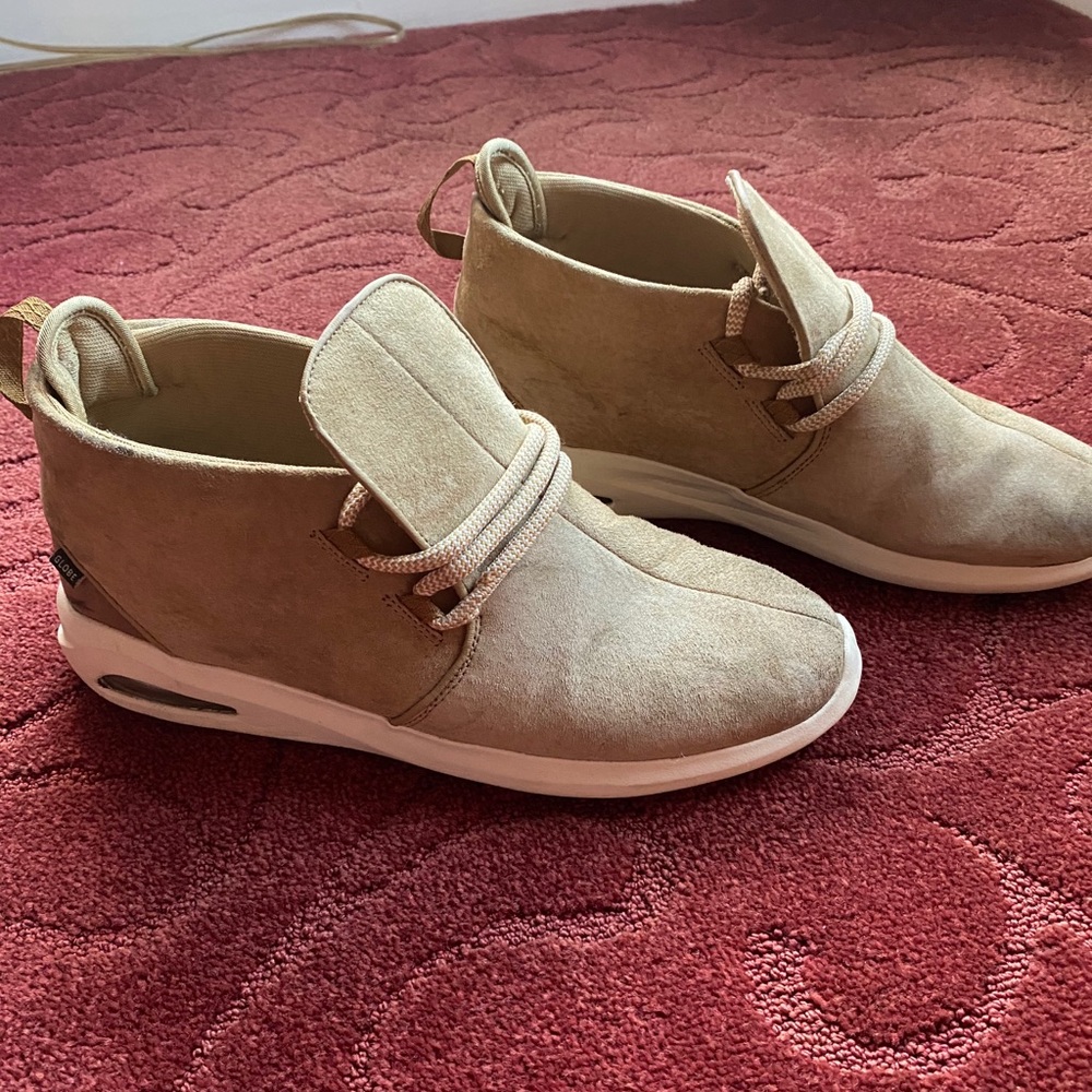 Men’s Shoes